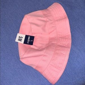 Bucket hat